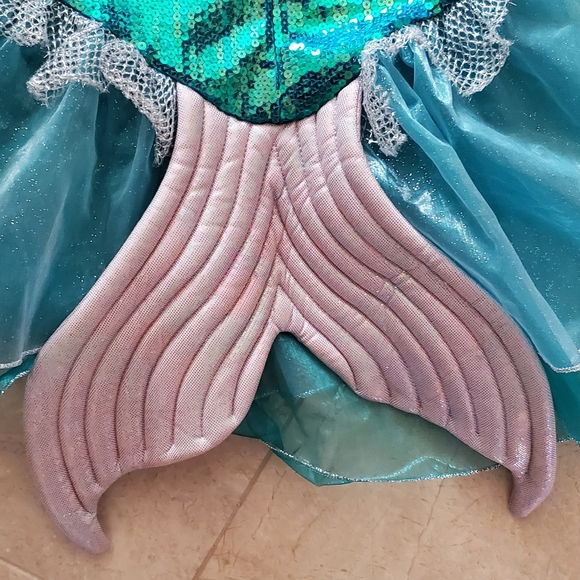 MERMAID COSTUME 7-8 - Picture 9 of 13